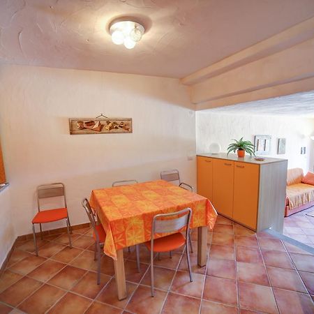 Delia Apartments San Teodoro  Extérieur photo