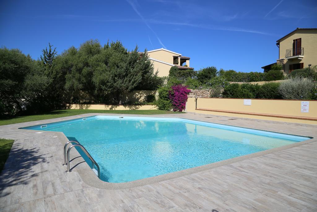 Delia Apartments San Teodoro  Extérieur photo