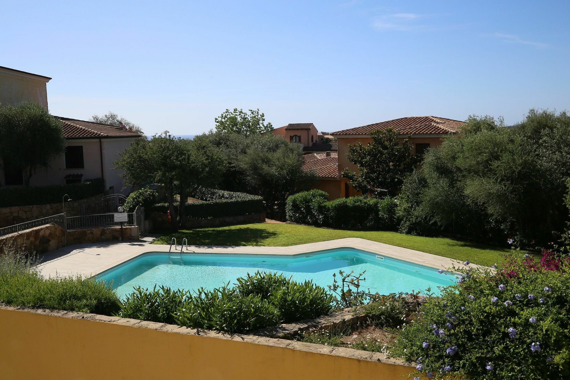 Delia Apartments San Teodoro  Extérieur photo