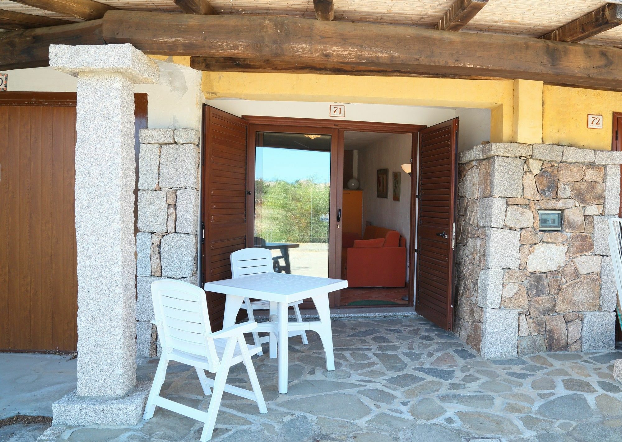 Delia Apartments San Teodoro  Extérieur photo